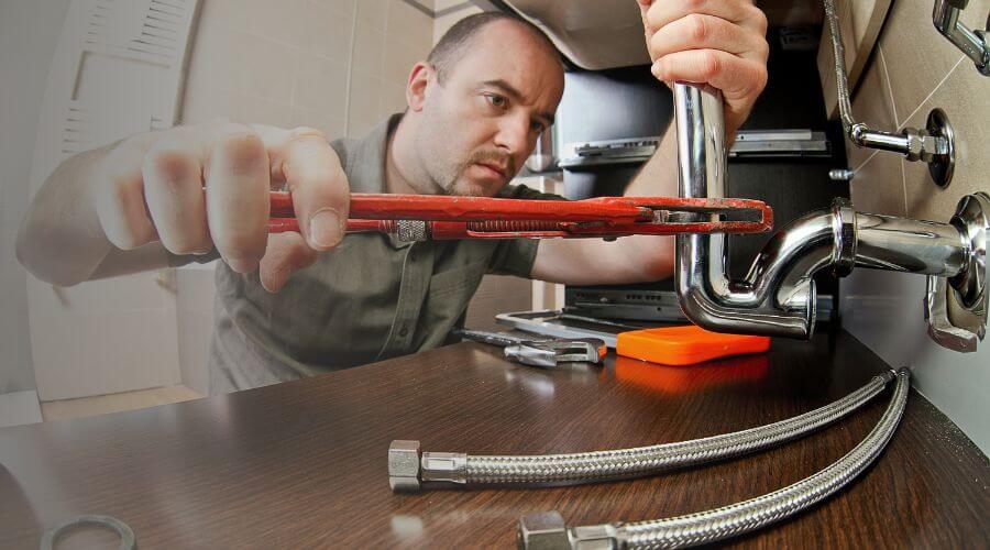 Professional bathroom faucet installation in Knickerbocker, TX
